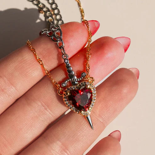 Heart and Sword Necklace, Heart Sword Necklace, Couple Necklace, Sword Heart Pendant Necklace, Matching Necklace You're in My Heart, Jewellery Gifts for Couples, Women and Men (Gold
